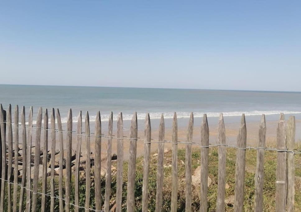 Le Courlis, A Deux Minutes De La Plage Hauteville-sur-Mer 外观 照片